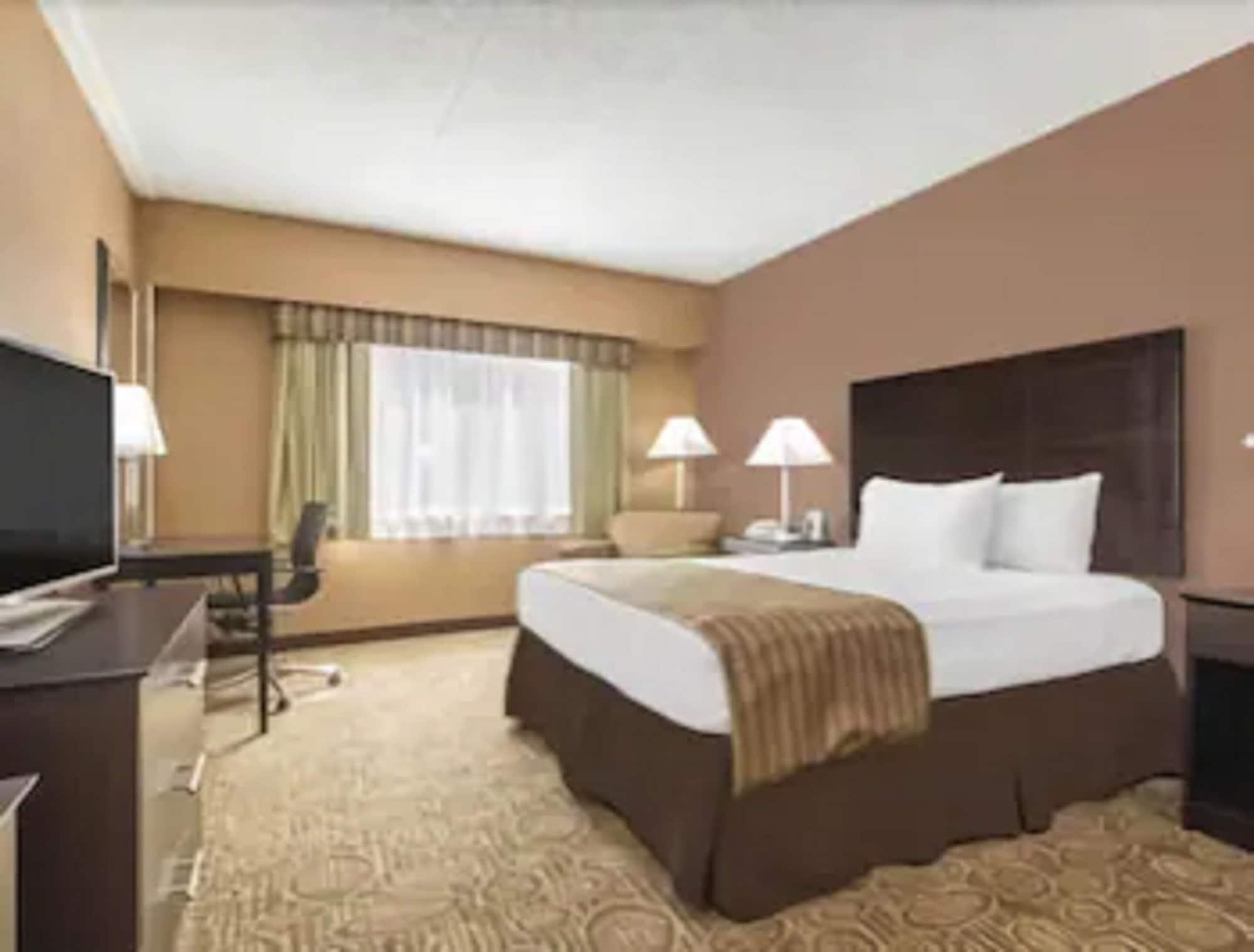 Ramada By Wyndham Paintsville Hotel & Conference Center Exterior foto