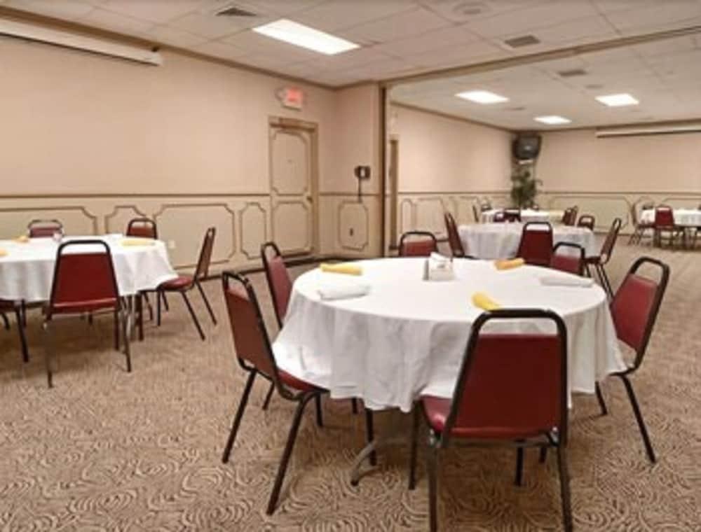 Ramada By Wyndham Paintsville Hotel & Conference Center Restaurante foto